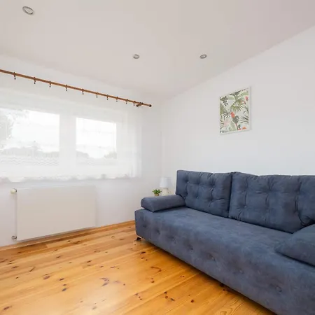 Spacious House With Parking & Garden By Noclegi Renters *