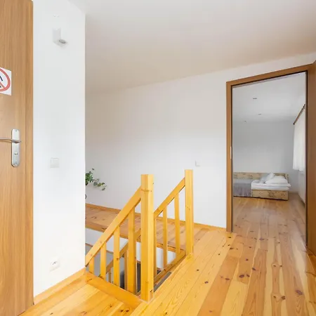 Spacious House With Parking & Garden By Noclegi Renters *